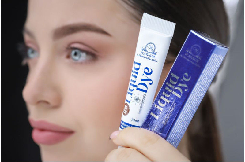 Tinte líquido para cejas PLATINUM 01 Rubio