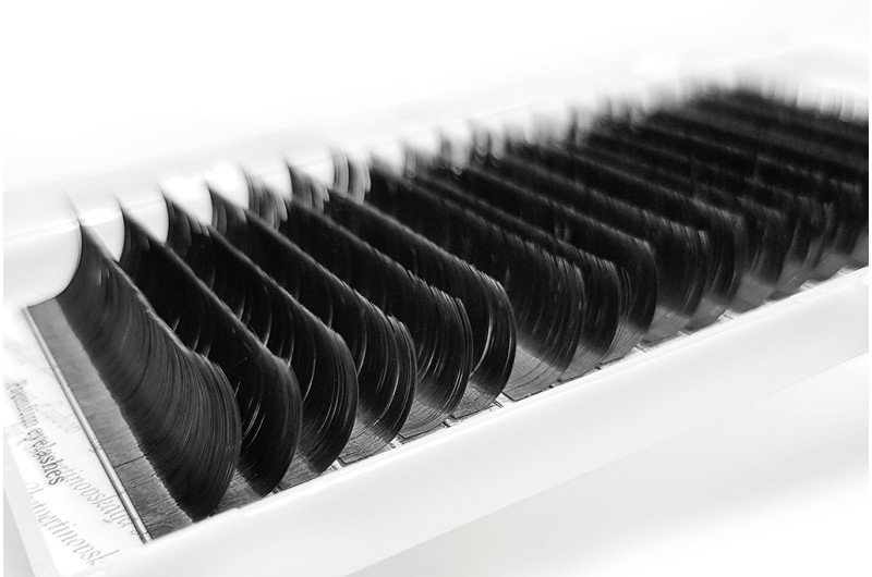 Pestañas para extensiones PLATINUM, mix M 0.07, 7–12 mm – paleta de 20 líneas